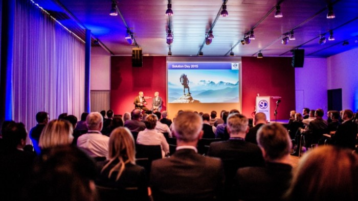 D_2d4543d2d35e6b4f8f1a7a24b7ceab26